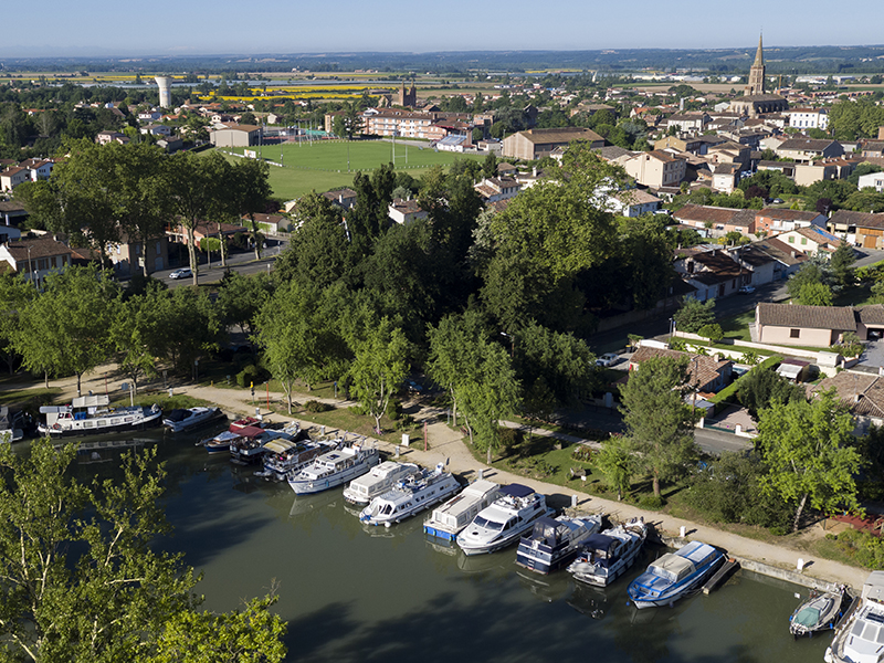 Montech en Tarn-et-Garonne. Vue aérienne